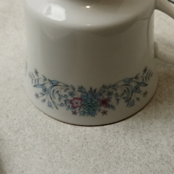 🌸5 for $8🌸Tea cup and saucer - Picture 6 of 9